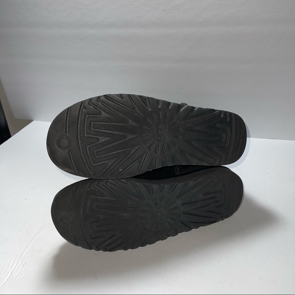 UGG Woman Shoes Size 6 - Picture 3 of 6